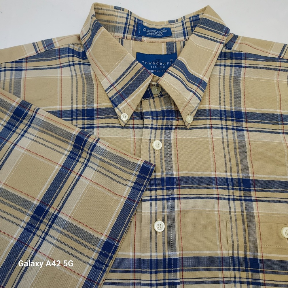 Towncraft Mens XL Plaid Short Sleeve Button Down Shirt Tan Blue Wrinkle Free